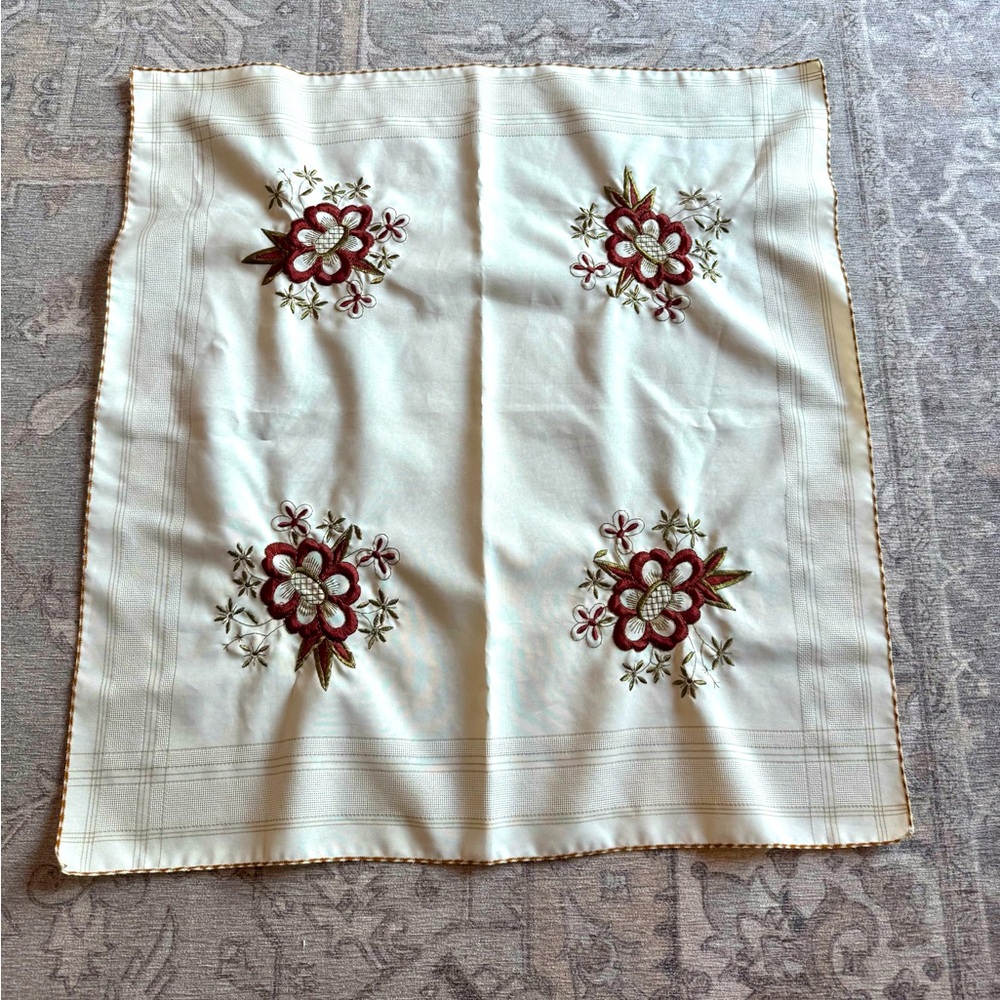 Vintage small tablecloth Creamy pastel yellow maroon floral gold trim 26”